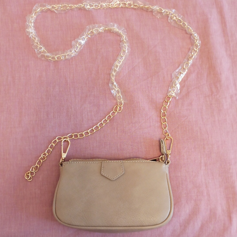 Small chain bag